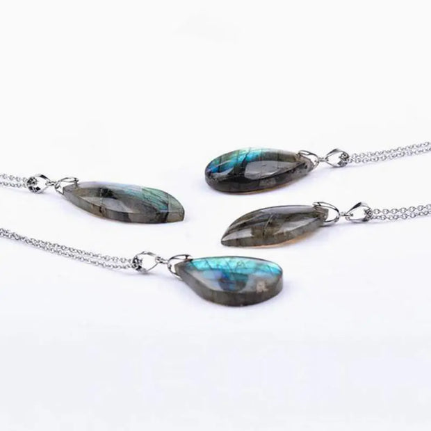 Collier en Labradorite - Harmonie et Inspiration